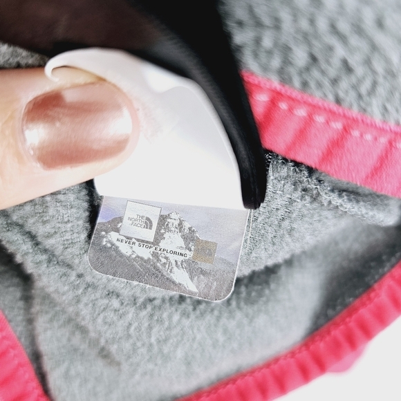 The North Face Coral & Gray 1/4 Zip Fleece Pullover - Picture 8 of 8